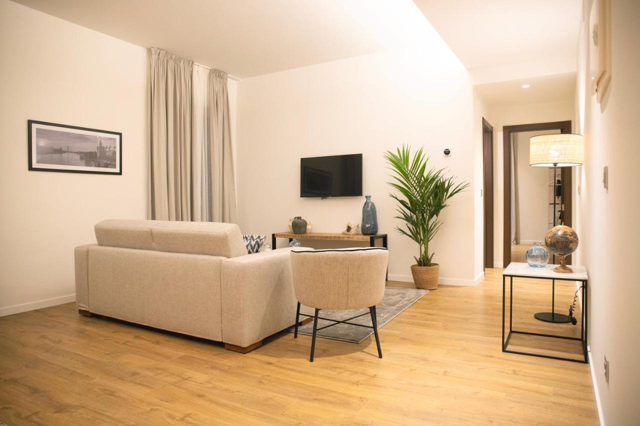 Nqn Aparts & Suites Sevilla Exterior foto