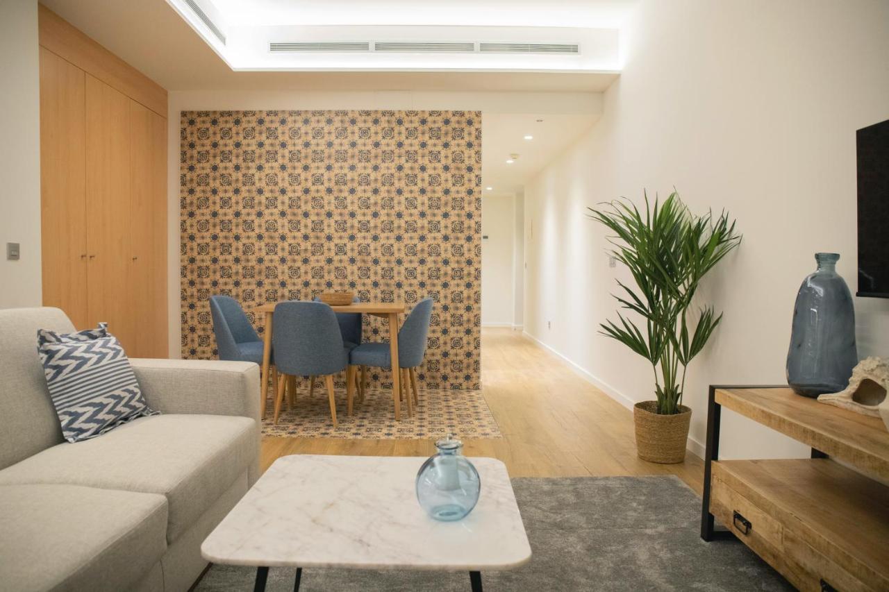 Nqn Aparts & Suites Sevilla Exterior foto