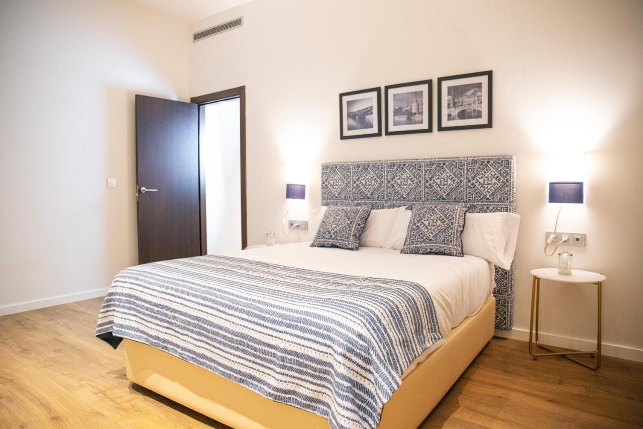 Nqn Aparts & Suites Sevilla Exterior foto