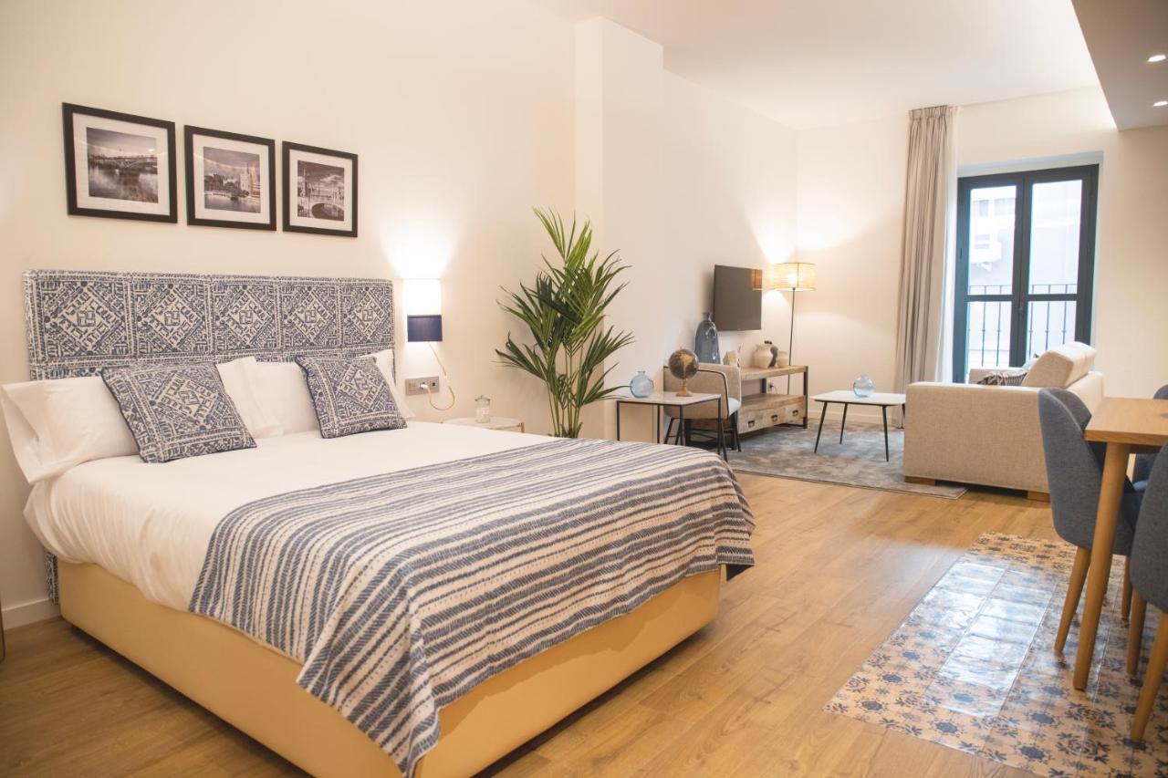Nqn Aparts & Suites Sevilla Exterior foto